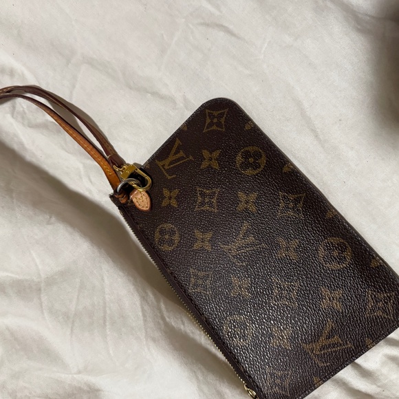Louis Vuitton wristlet - Picture 1 of 2